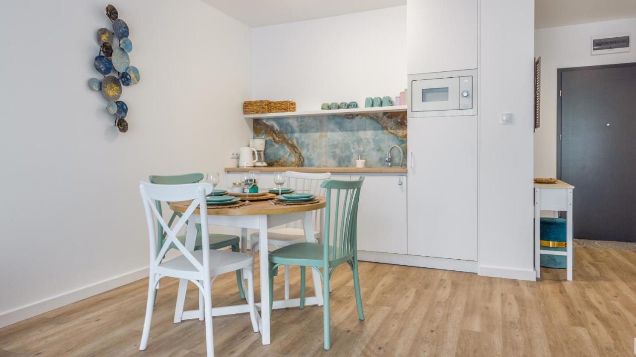 Apartment Sun & Snow Sagaris Z Basenem Dziwnow